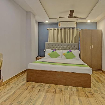 Hotel Royal Crowne Near Kolkata Airport ภายนอก รูปภาพ