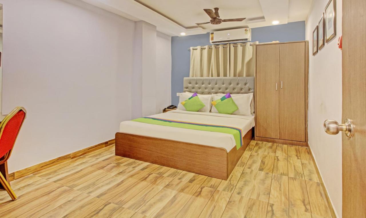 Hotel Royal Crowne Near Kolkata Airport ภายนอก รูปภาพ
