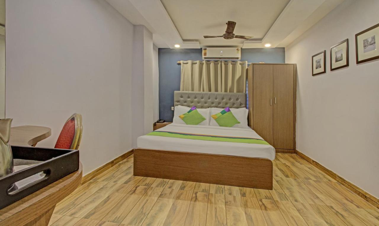 Hotel Royal Crowne Near Kolkata Airport ภายนอก รูปภาพ