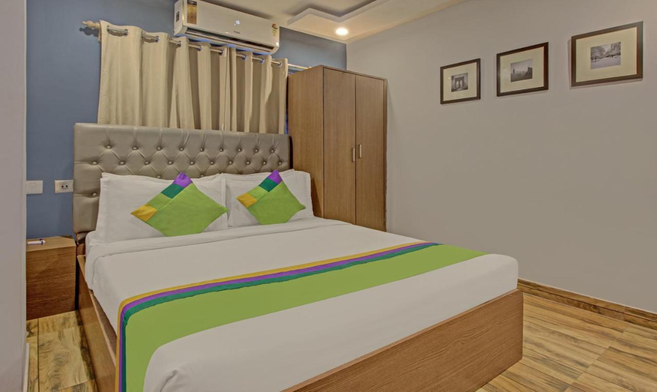 Hotel Royal Crowne Near Kolkata Airport ภายนอก รูปภาพ